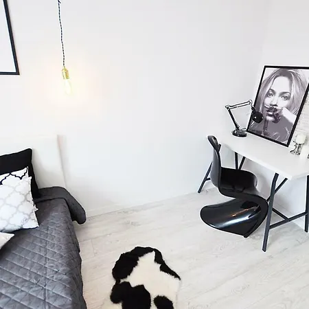 M11 Outstanding With Balcony Apartment *