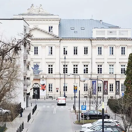 M11 Outstanding With Balcony Apartment *