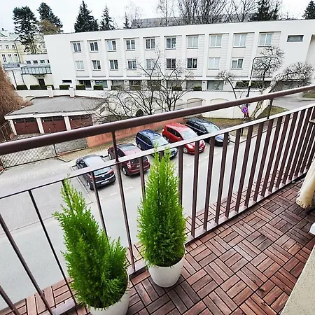M11 Outstanding With Balcony Apartment *